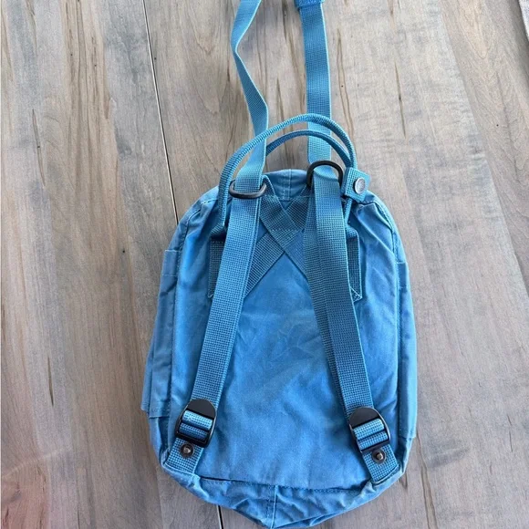 FjallRaven Kanken Mini Backpack - Picture 2 of 3